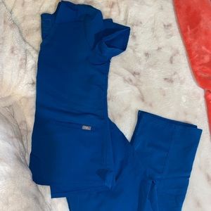 FIGS SCRUBS